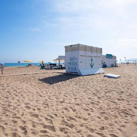 Apartamentos Marplana Castelldefels Bagian luar foto