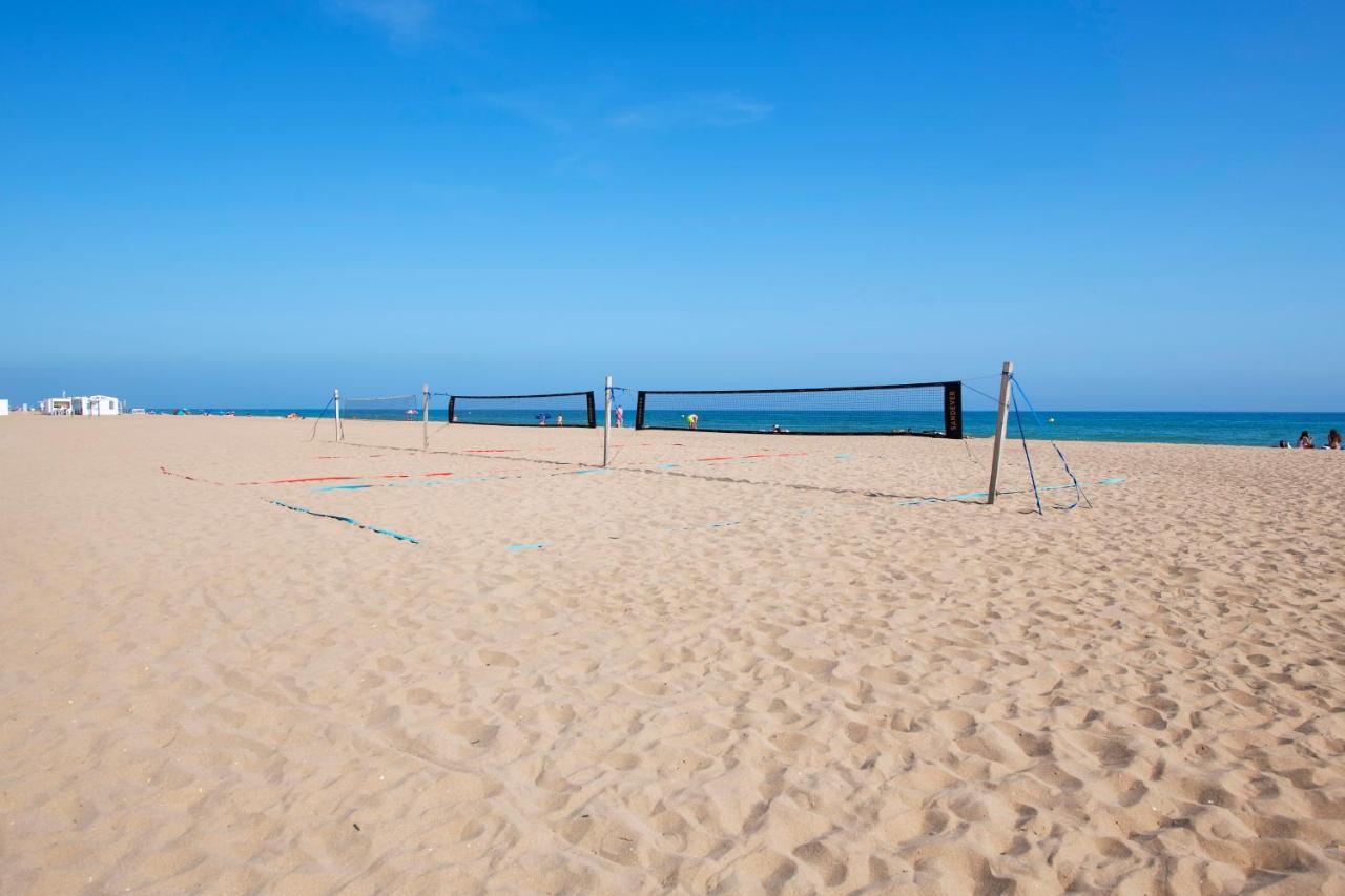 Apartamentos Marplana Castelldefels Bagian luar foto