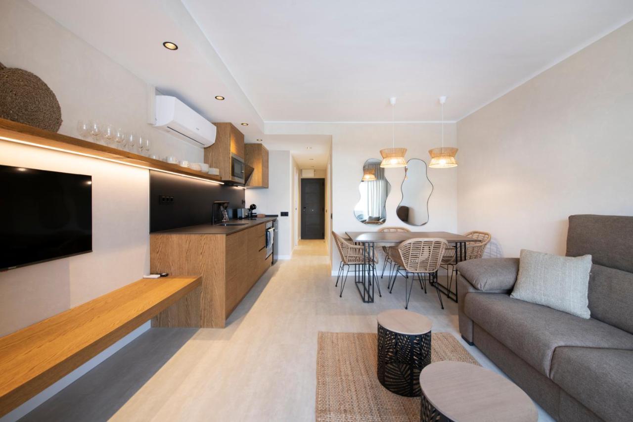 Apartamentos Marplana Castelldefels Bagian luar foto