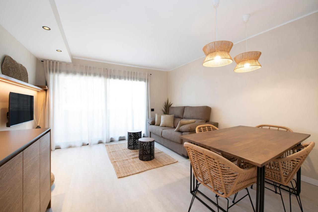 Apartamentos Marplana Castelldefels Bagian luar foto