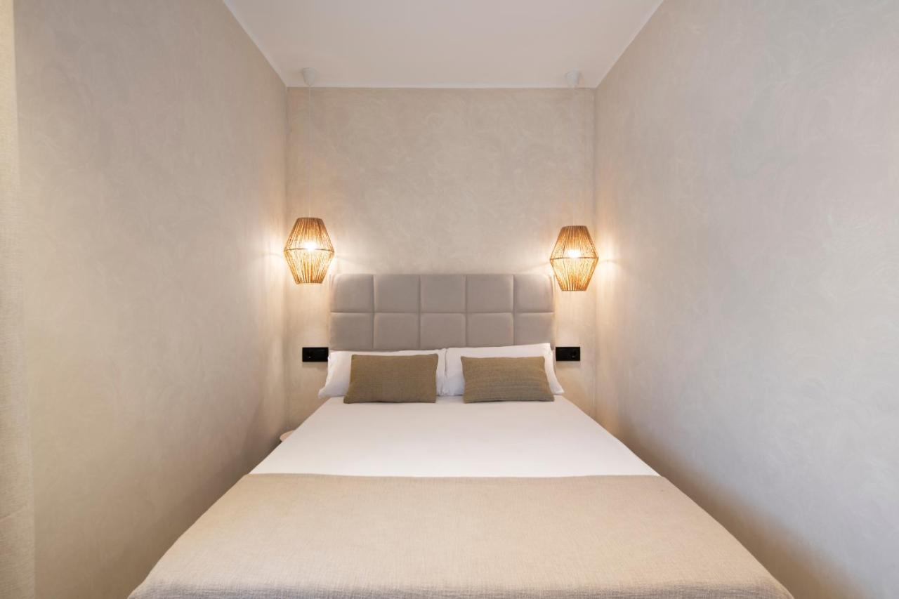 Apartamentos Marplana Castelldefels Bagian luar foto