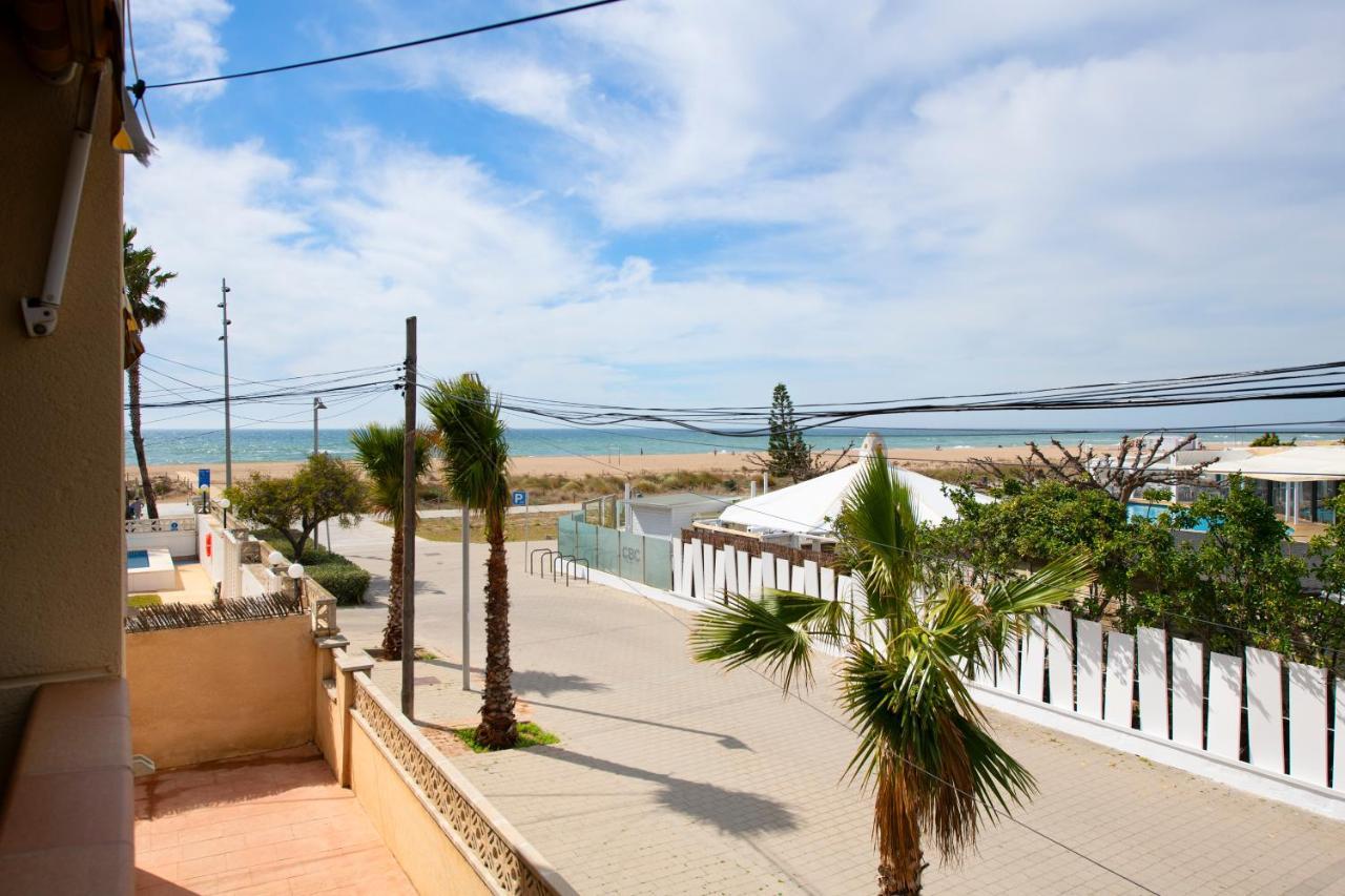 Apartamentos Marplana Castelldefels Bagian luar foto