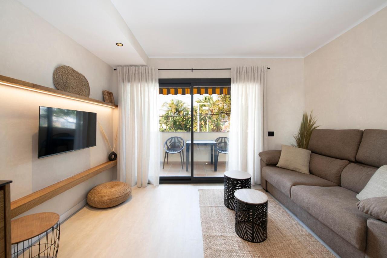 Apartamentos Marplana Castelldefels Bagian luar foto