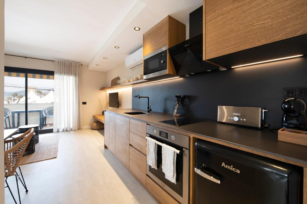 Apartamentos Marplana Castelldefels Bagian luar foto